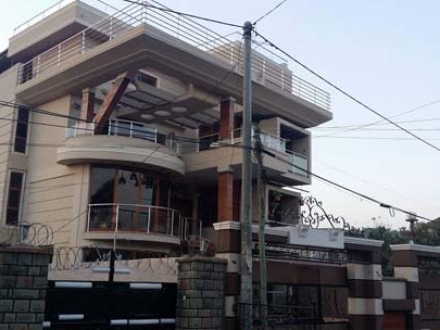 A Luxurious House for Sale in Bole